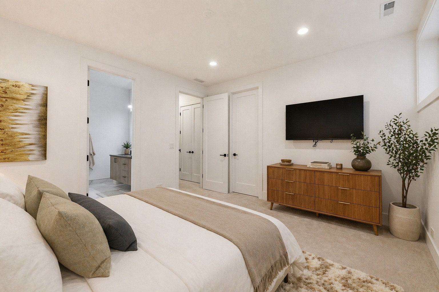 2038 N Bingham Street Unit: 1E
