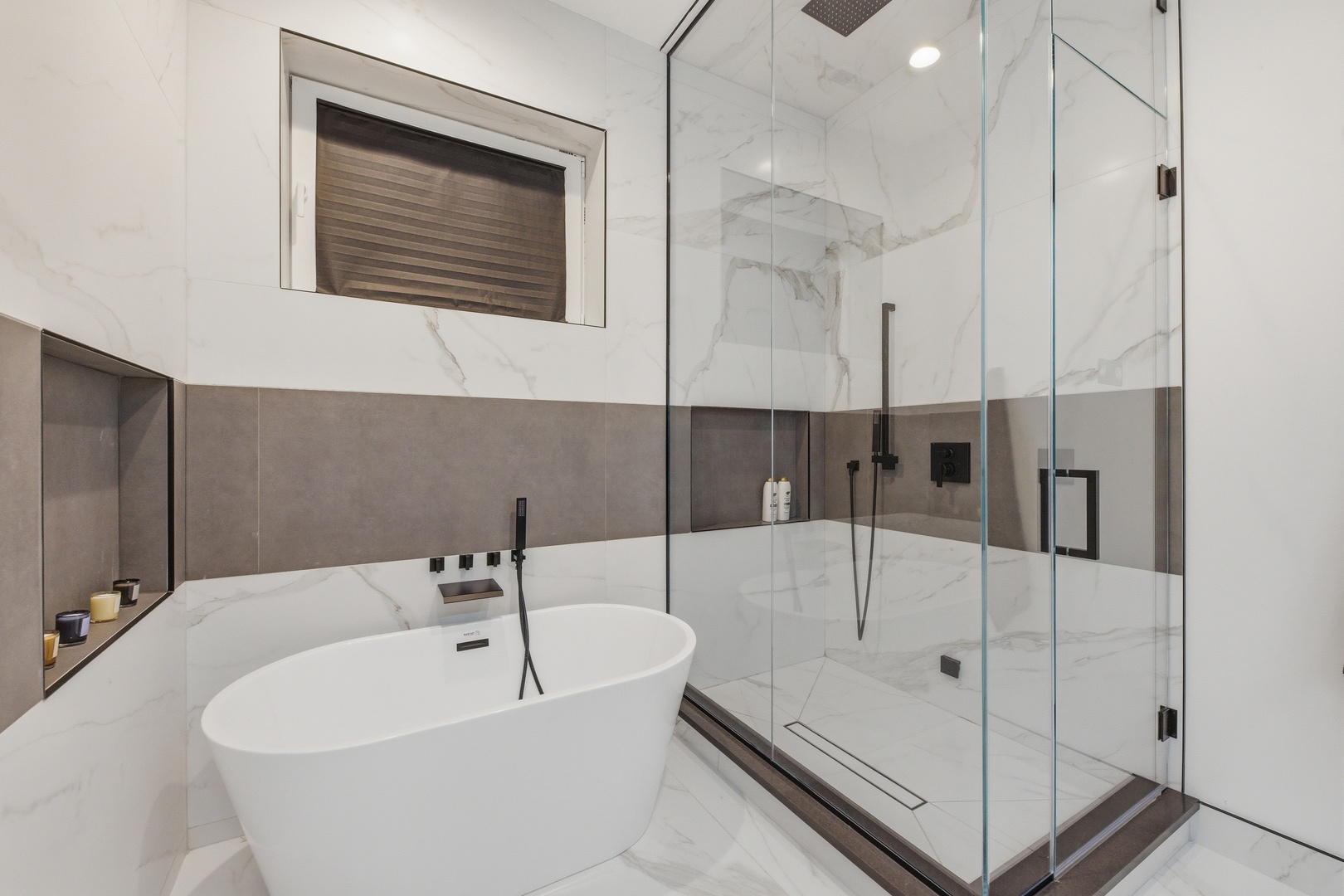 2038 N Bingham Street Unit: 1E