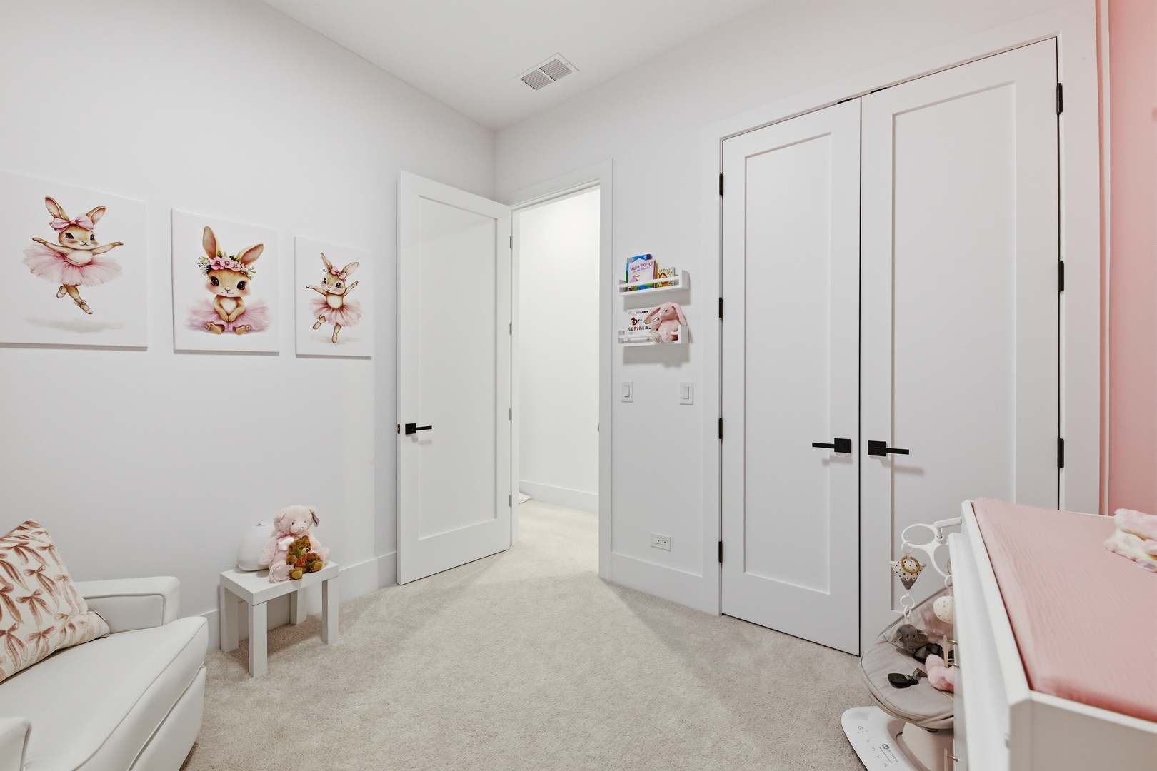 2038 N Bingham Street Unit: 1E