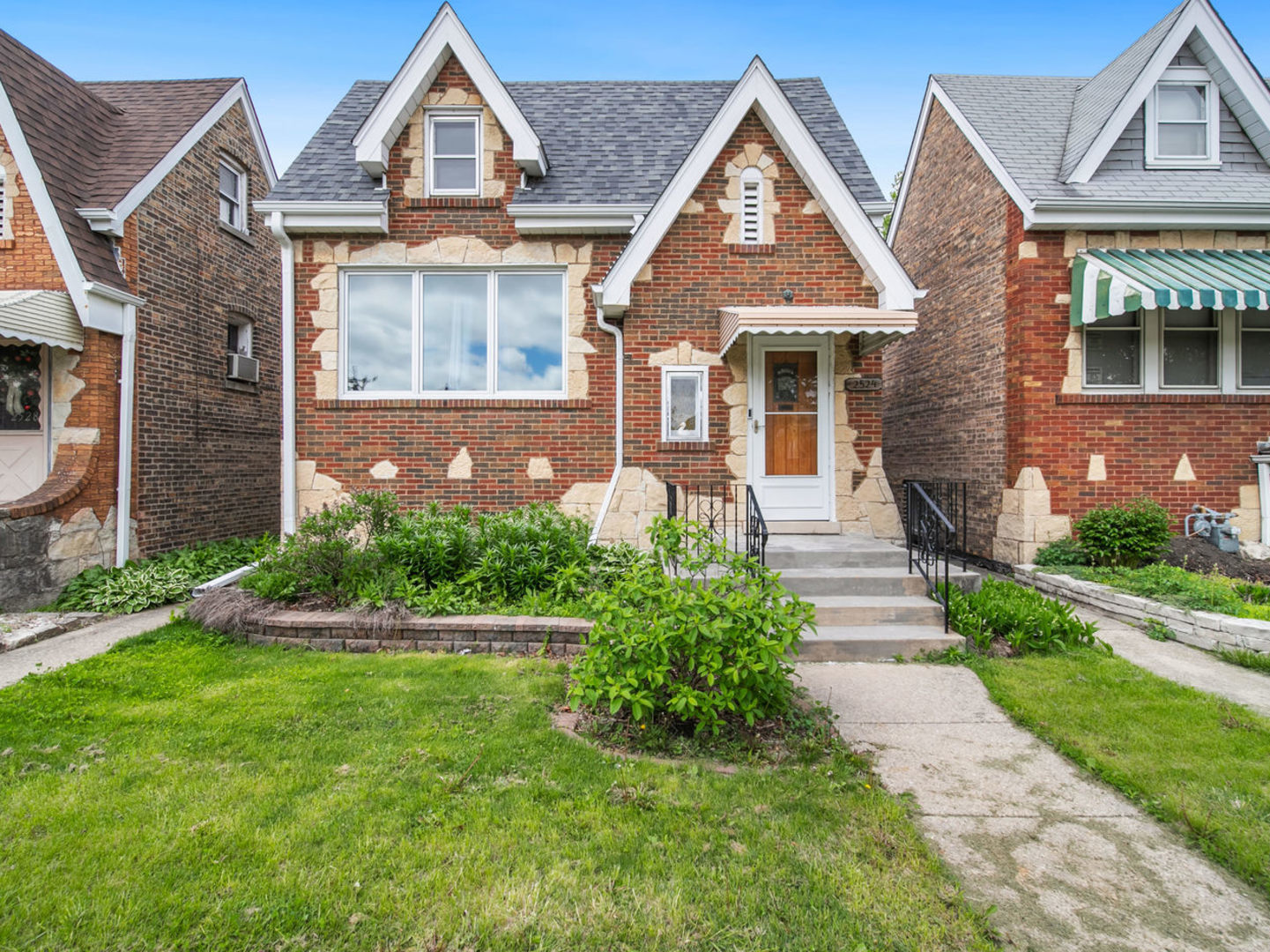 2524 Oak Park Avenue
