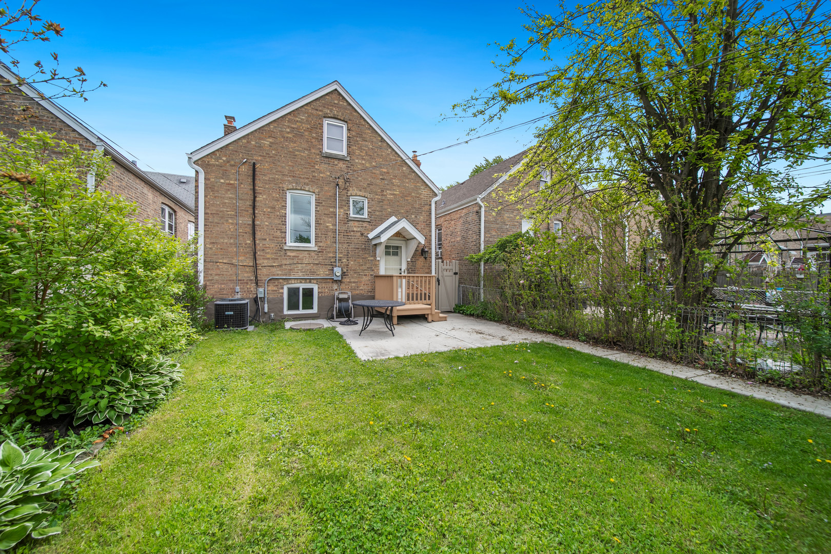 2524 Oak Park Avenue