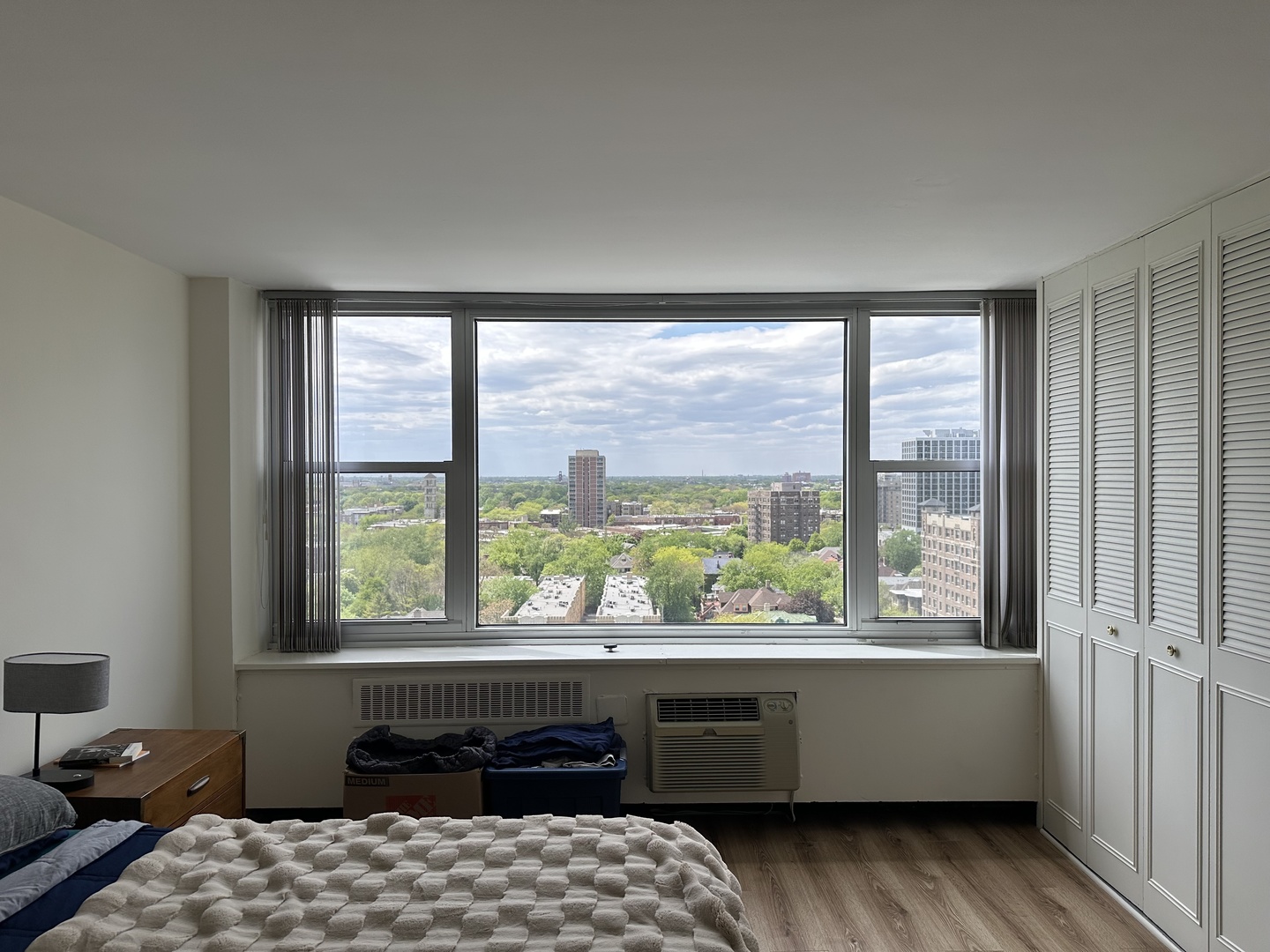 4250 N MARINE Drive Unit: 1515
