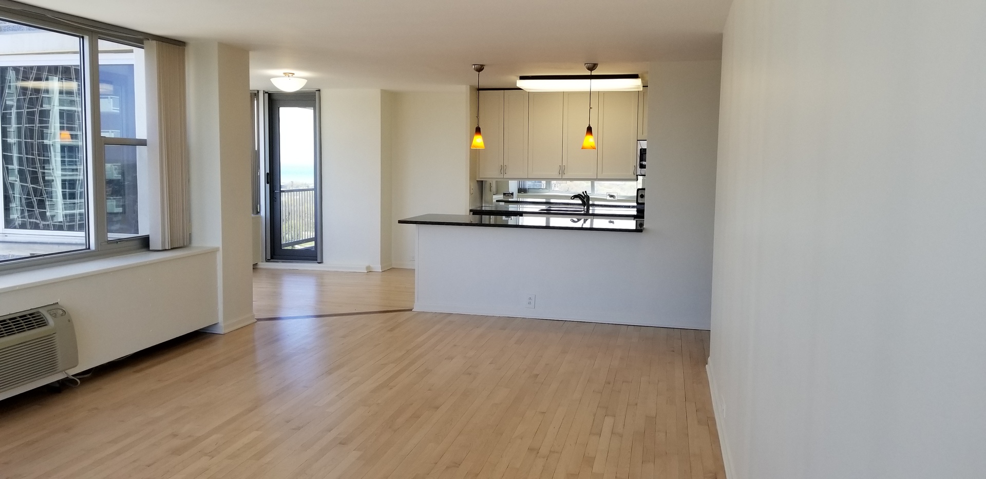 4250 N MARINE Drive Unit: 1515