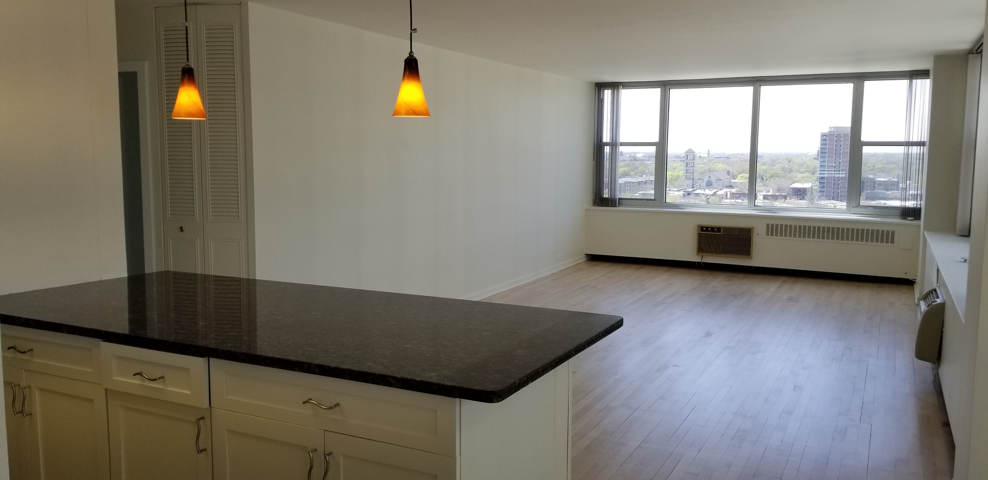 4250 N MARINE Drive Unit: 1515