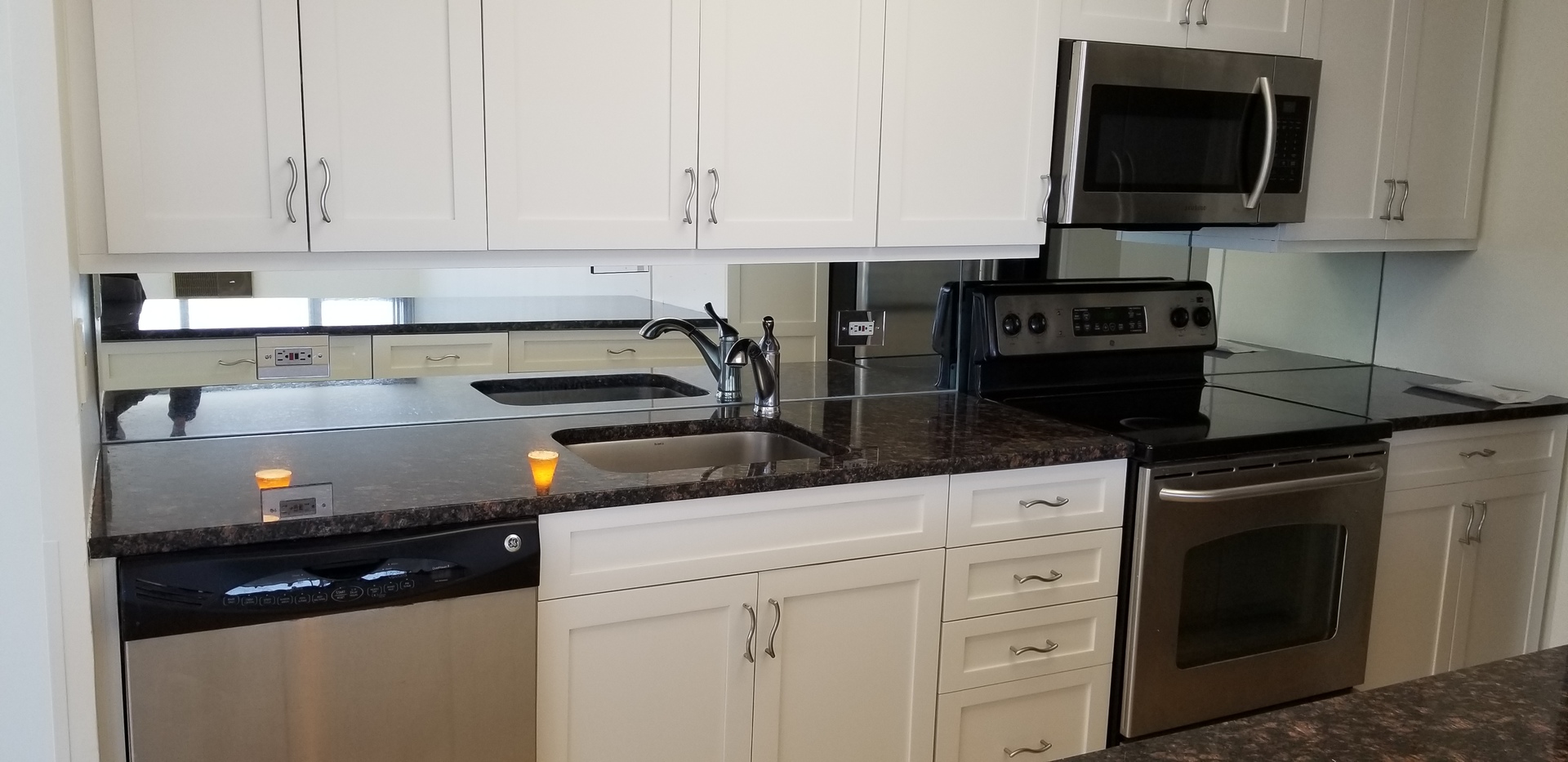 4250 N MARINE Drive Unit: 1515