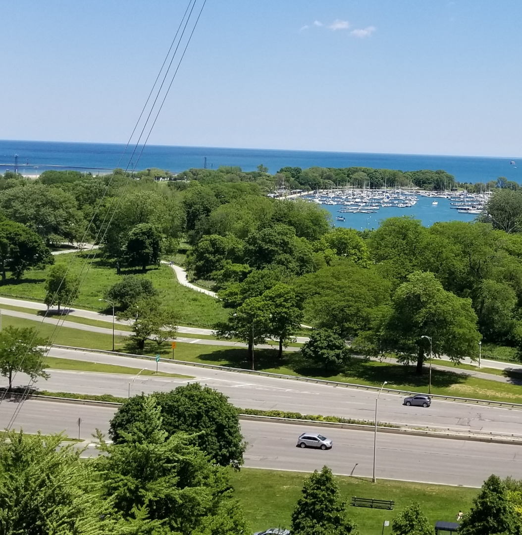 4250 N MARINE Drive Unit: 1515