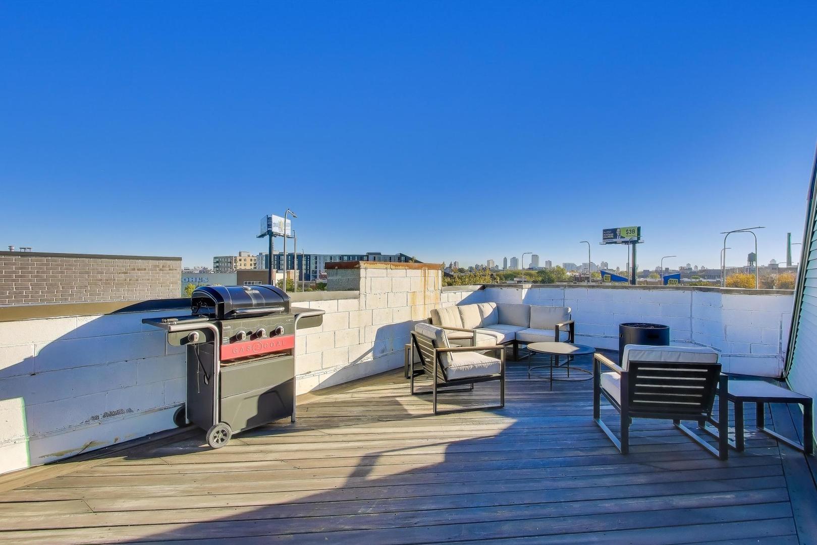 2022 N Wood Street Unit: 3N