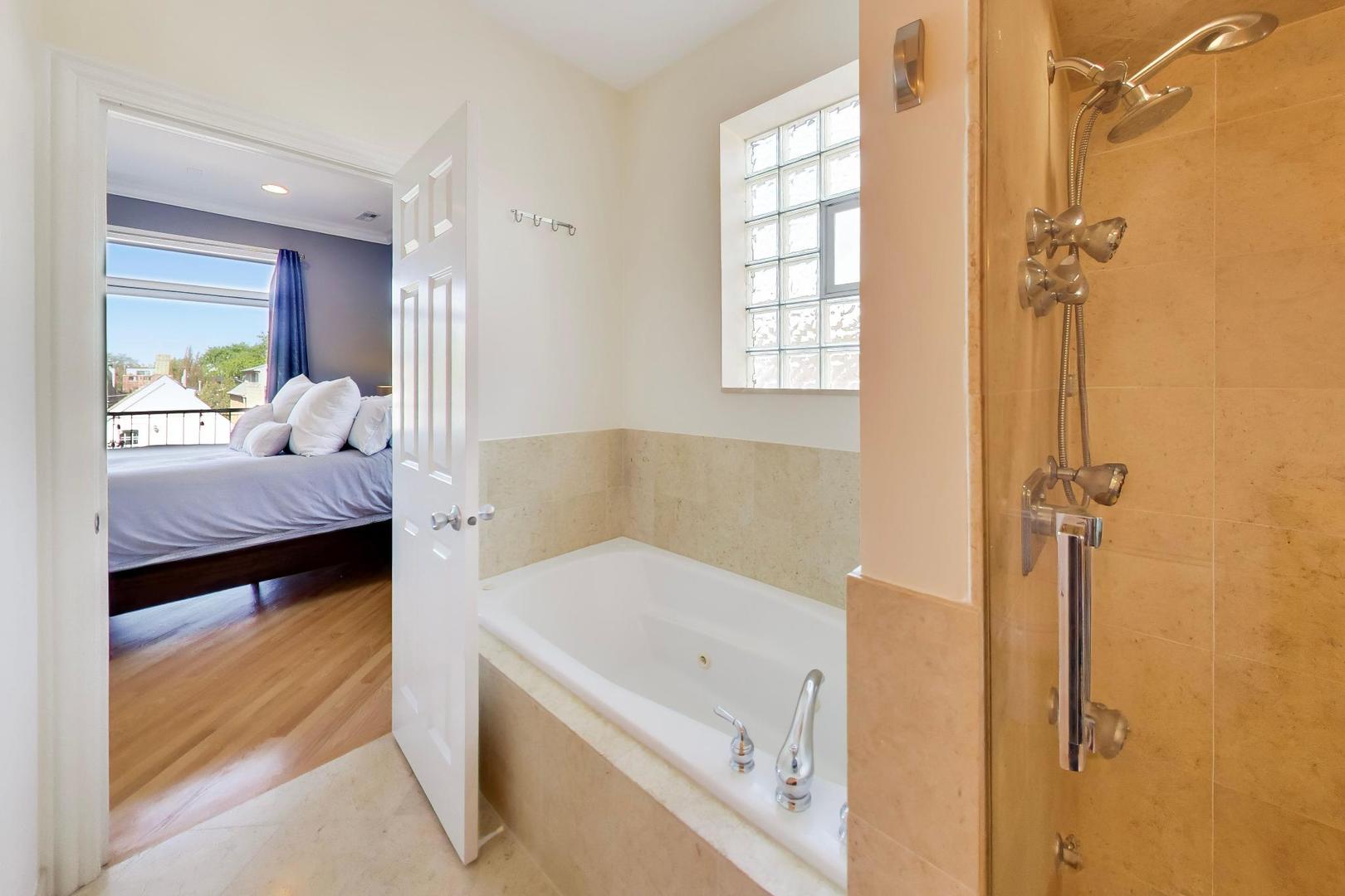 2022 N Wood Street Unit: 3N