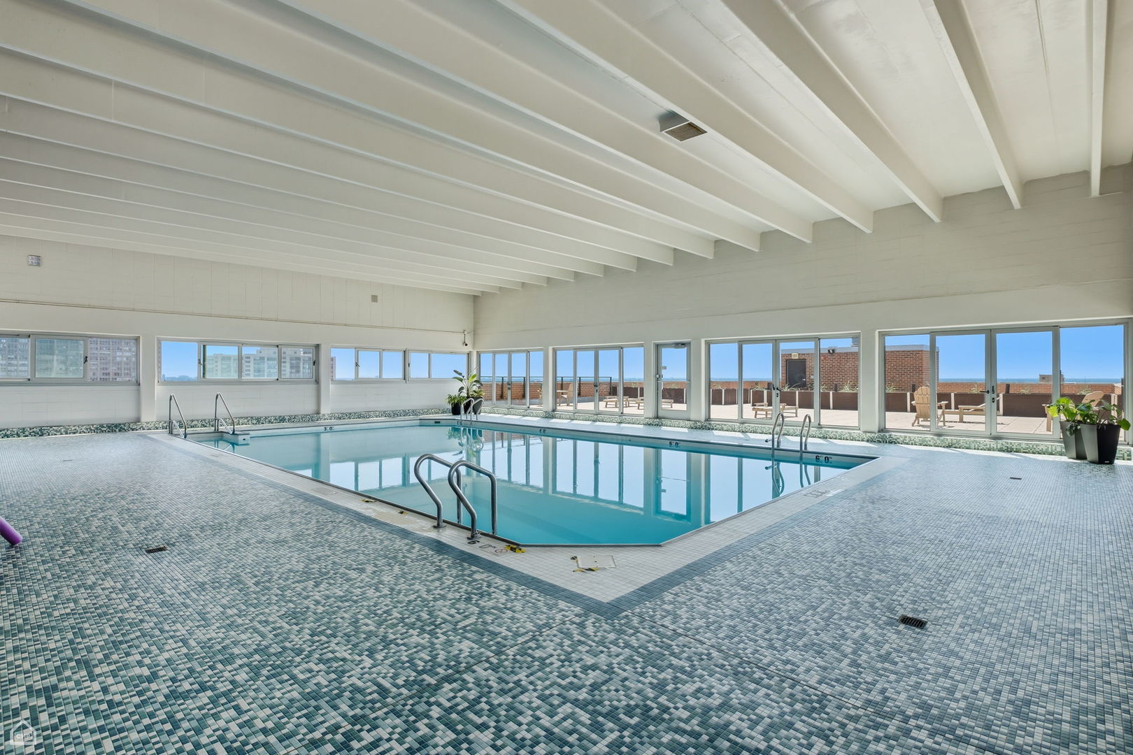 4170 N Marine Drive Unit: 4G