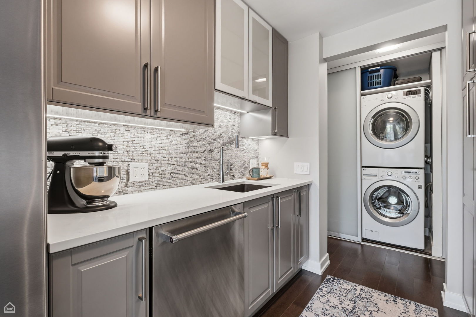 4170 N Marine Drive Unit: 4G