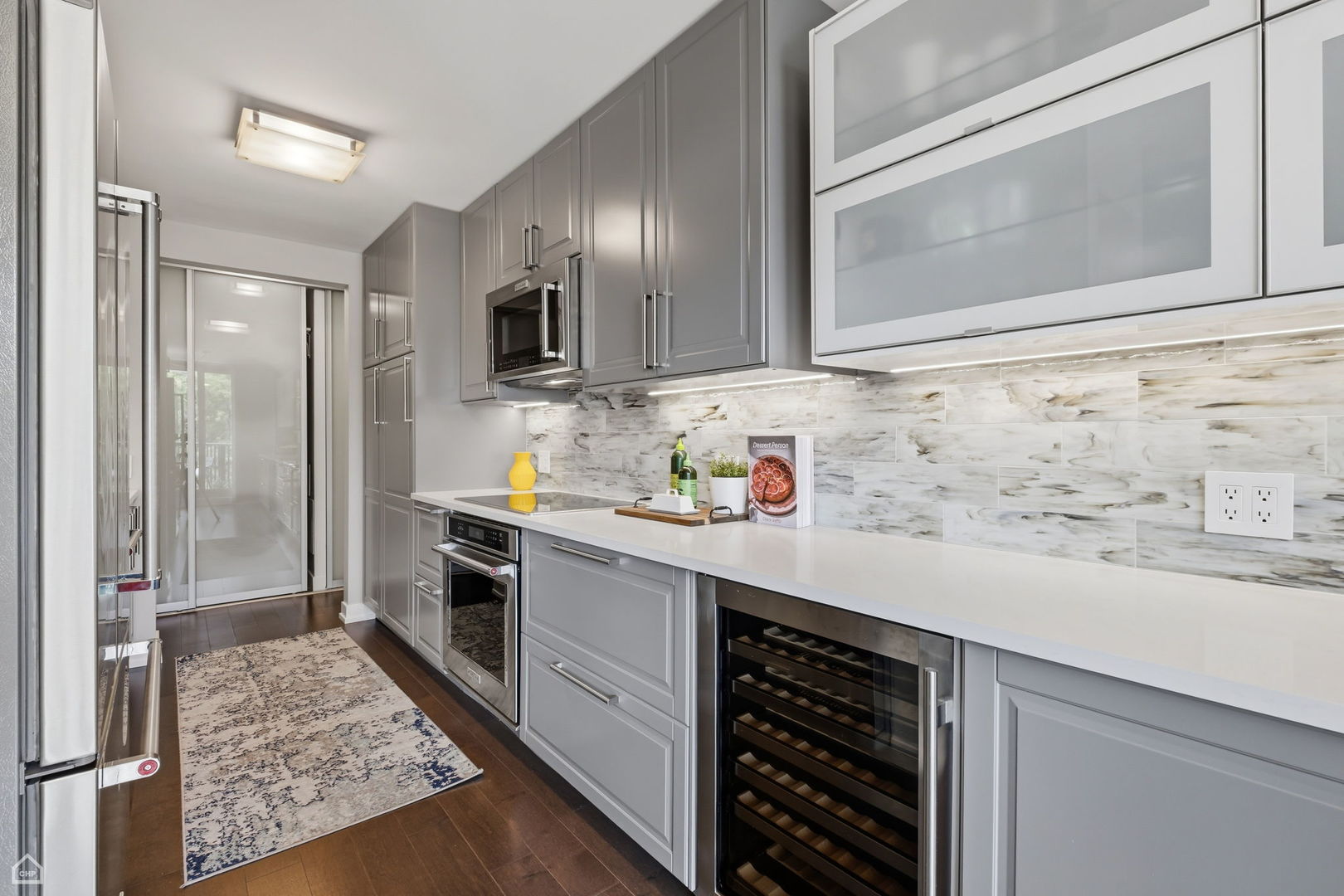 4170 N Marine Drive Unit: 4G