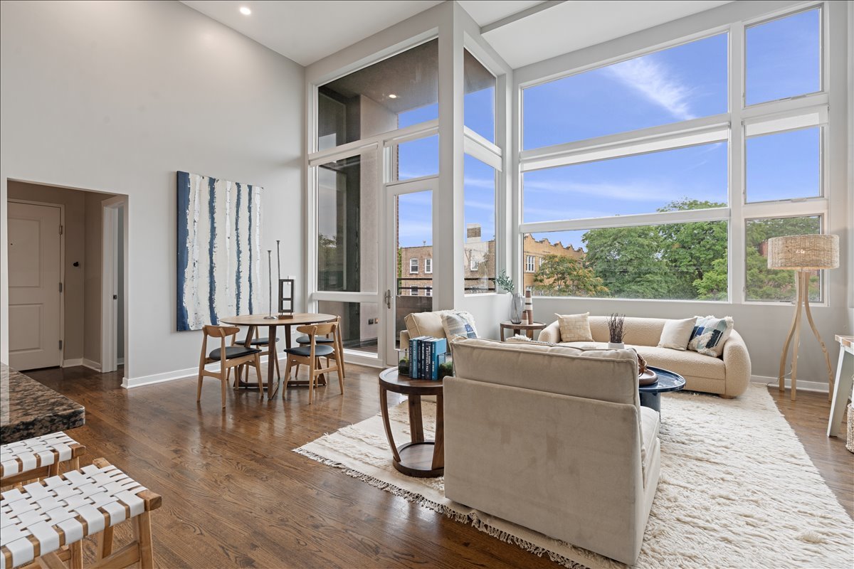 2065 N Kedzie Avenue Unit: 327