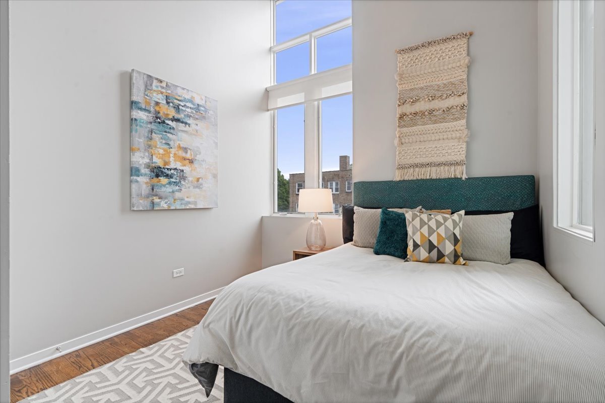2065 N Kedzie Avenue Unit: 327