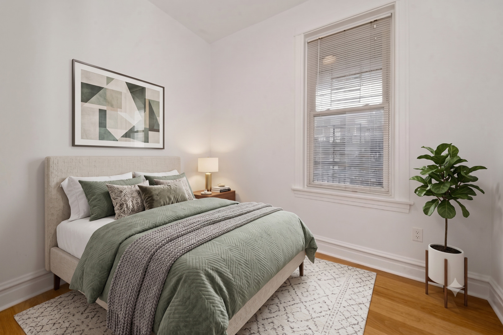 2346 W Thomas Street Unit: 2R