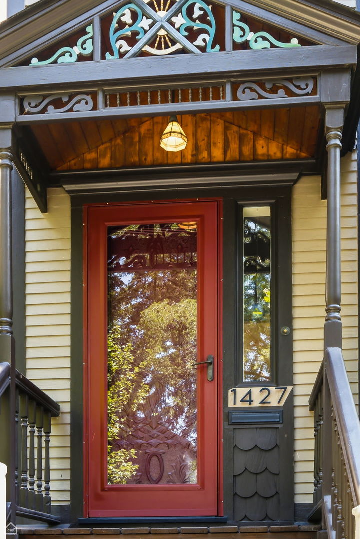 1427 W Huron Street