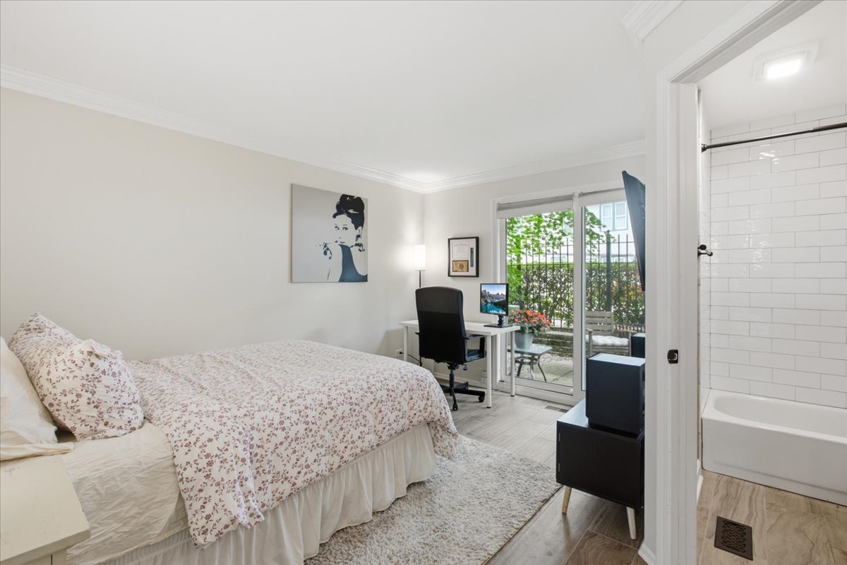 2901 N Wolcott Avenue Unit: D