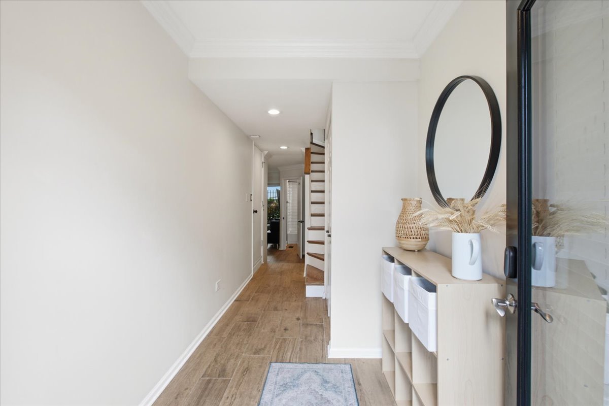 2901 N Wolcott Avenue Unit: D