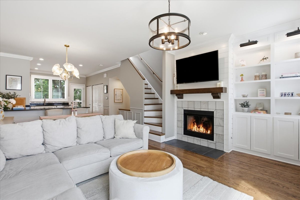 2901 N Wolcott Avenue Unit: D