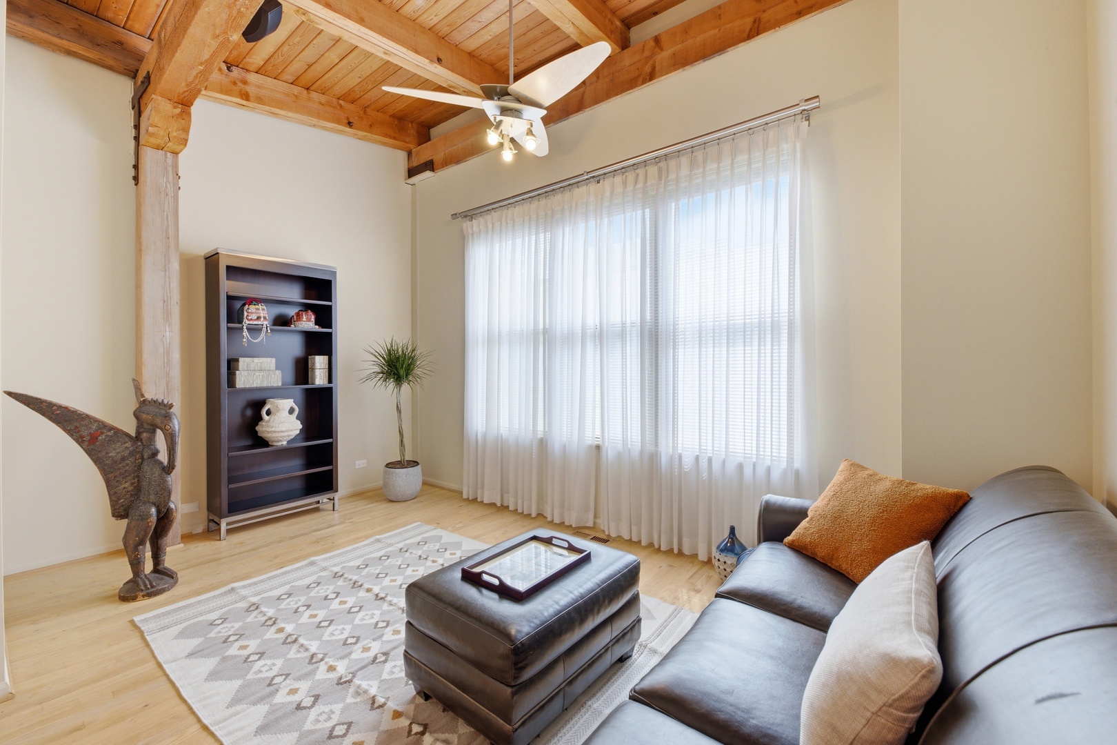 1740 N Marshfield Avenue Unit: 26
