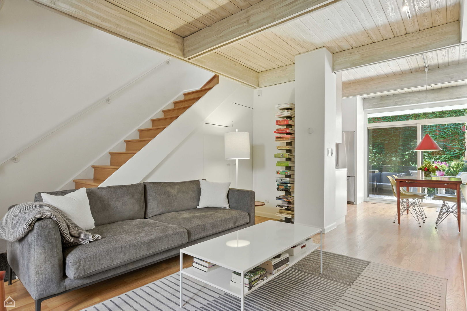 3012 N Waterloo Court Unit: 10