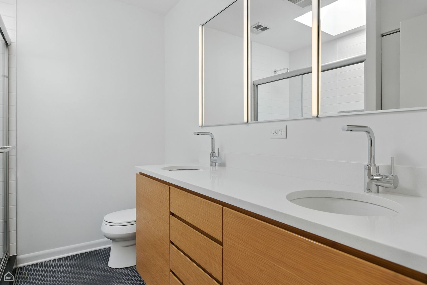 3012 N Waterloo Court Unit: 10