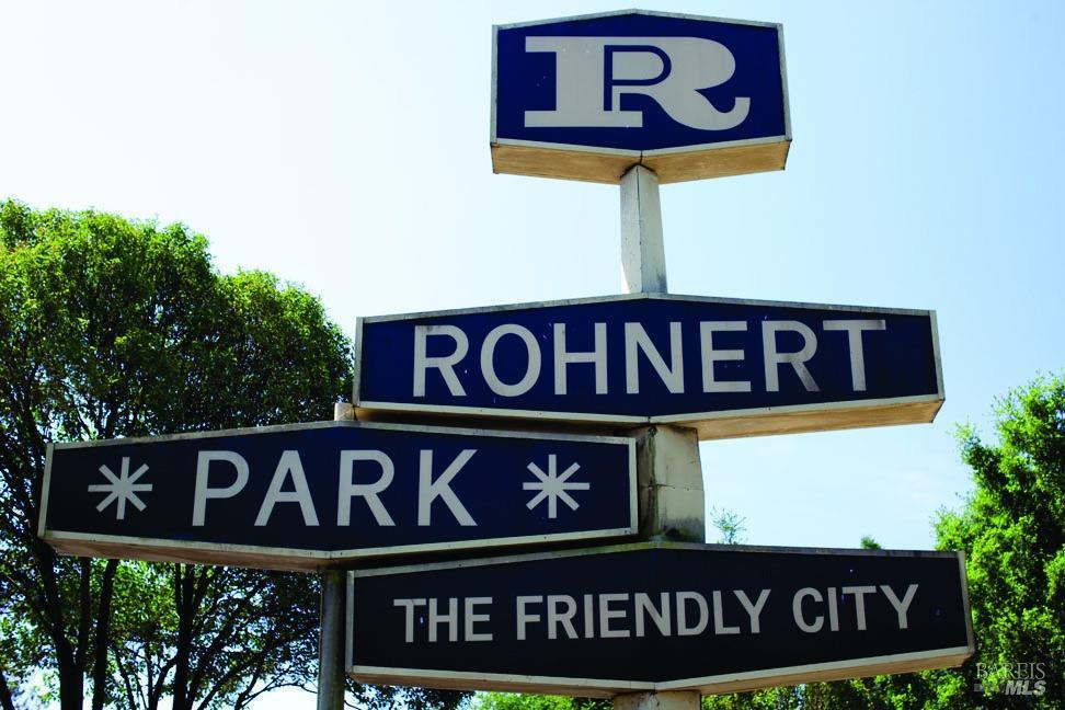 985 Copeland Creek Dr