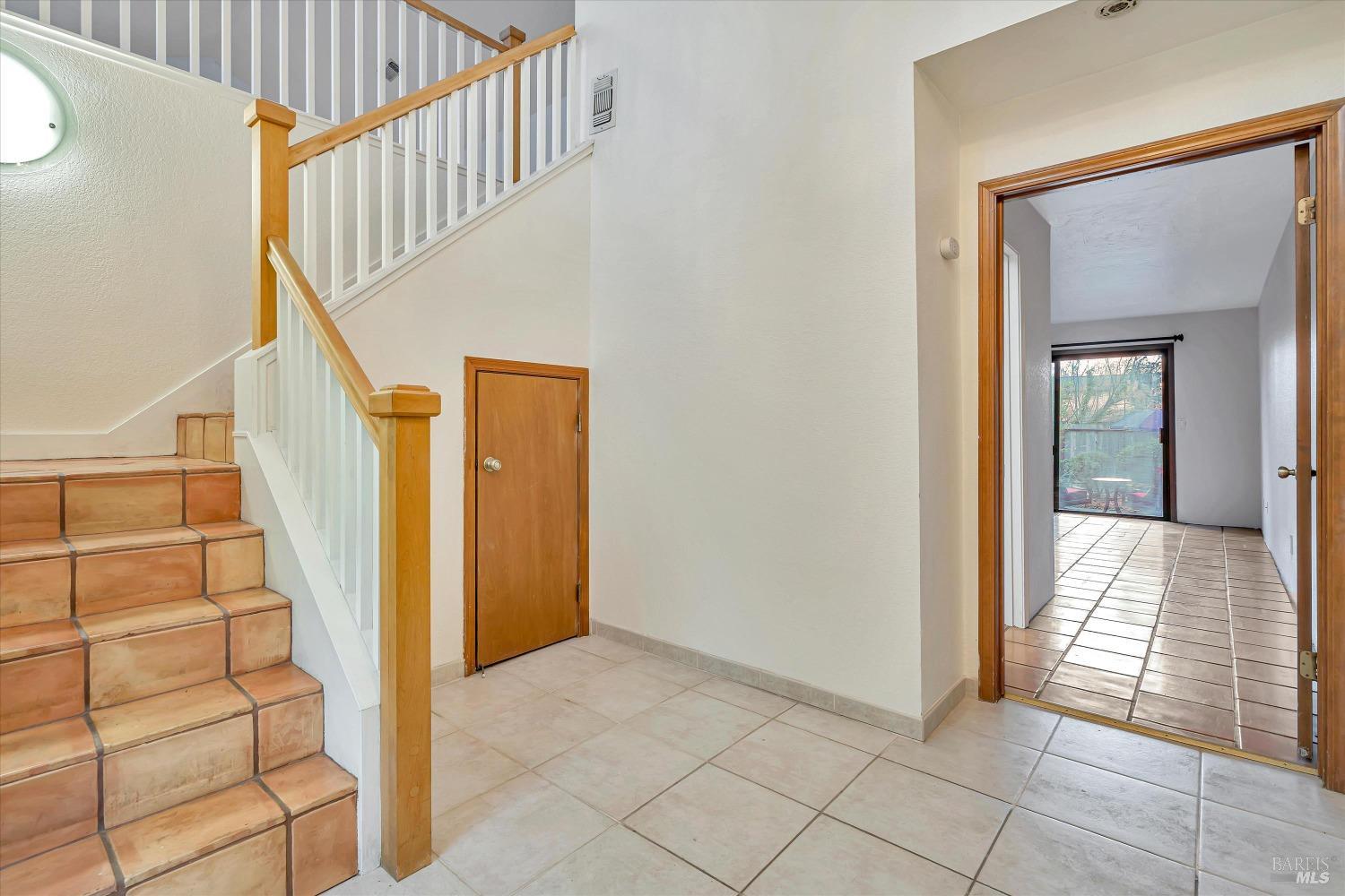 985 Copeland Creek Dr