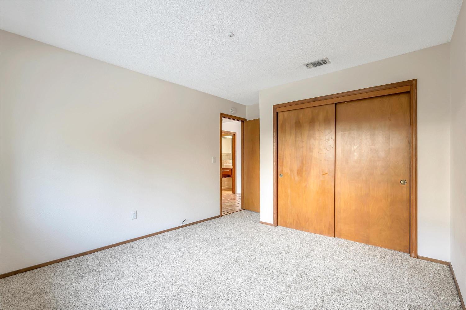 985 Copeland Creek Dr