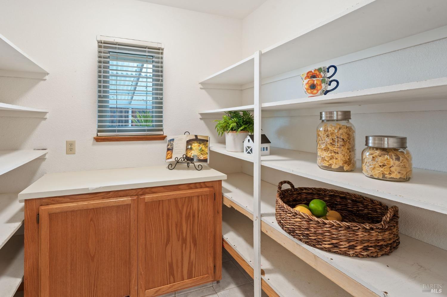 3897 Rock Springs Dr