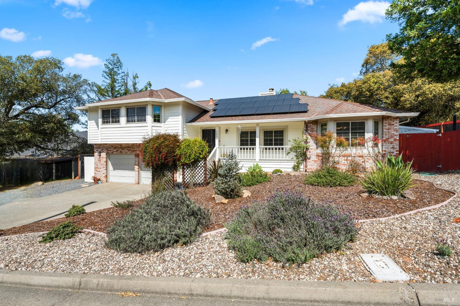 3897 Rock Springs Dr