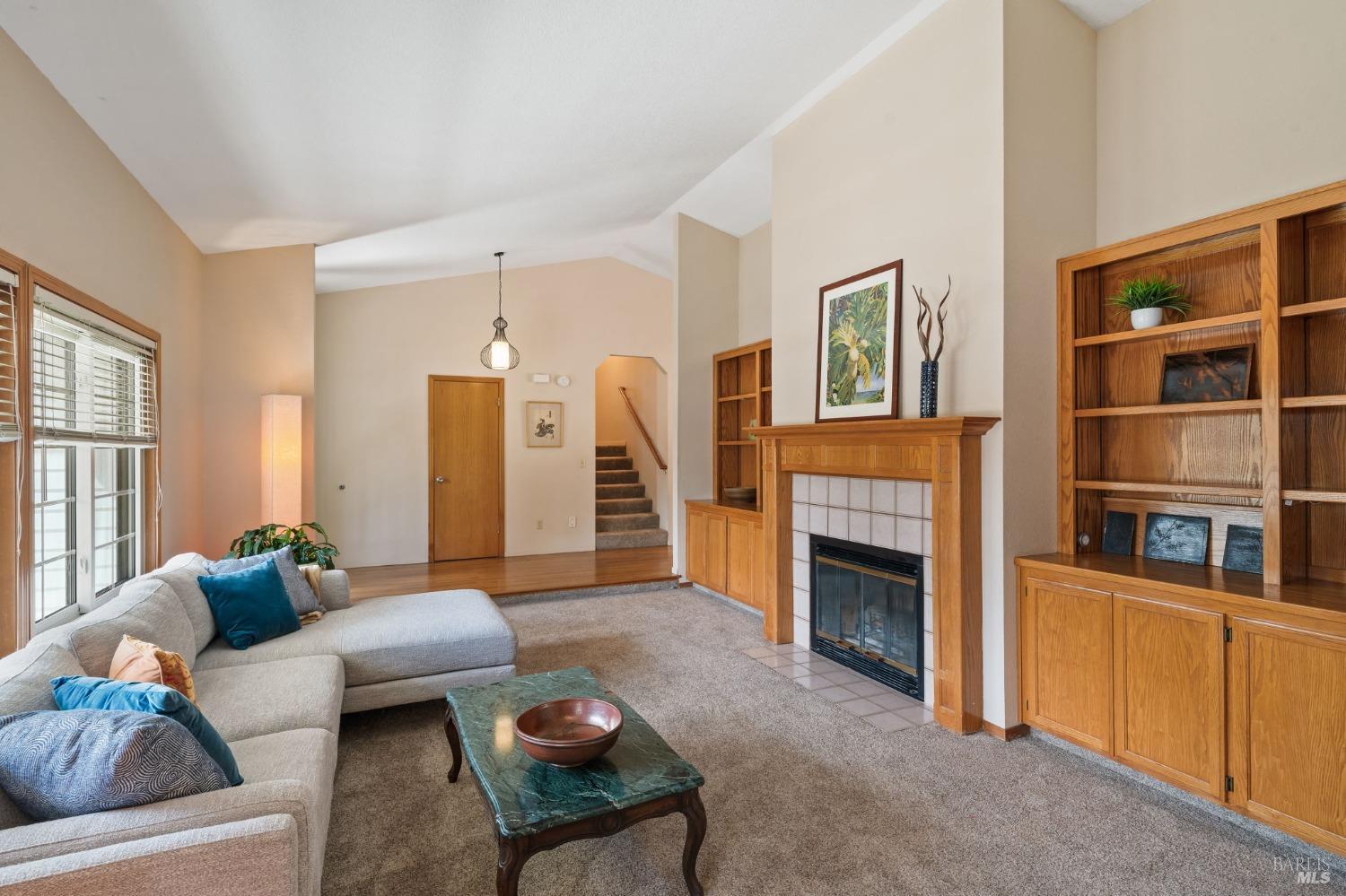 3897 Rock Springs Dr