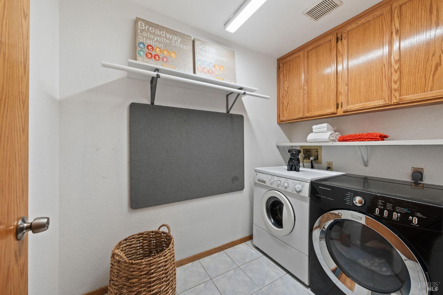 3897 Rock Springs Dr