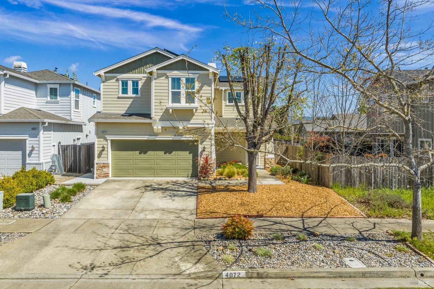 4072 Rickenbacker Dr