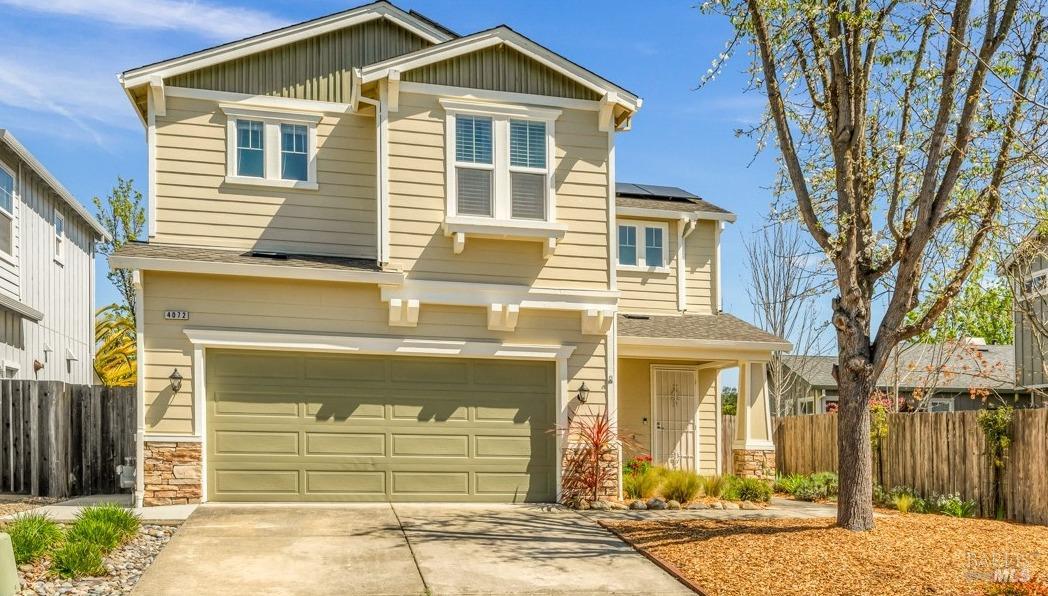 4072 Rickenbacker Dr