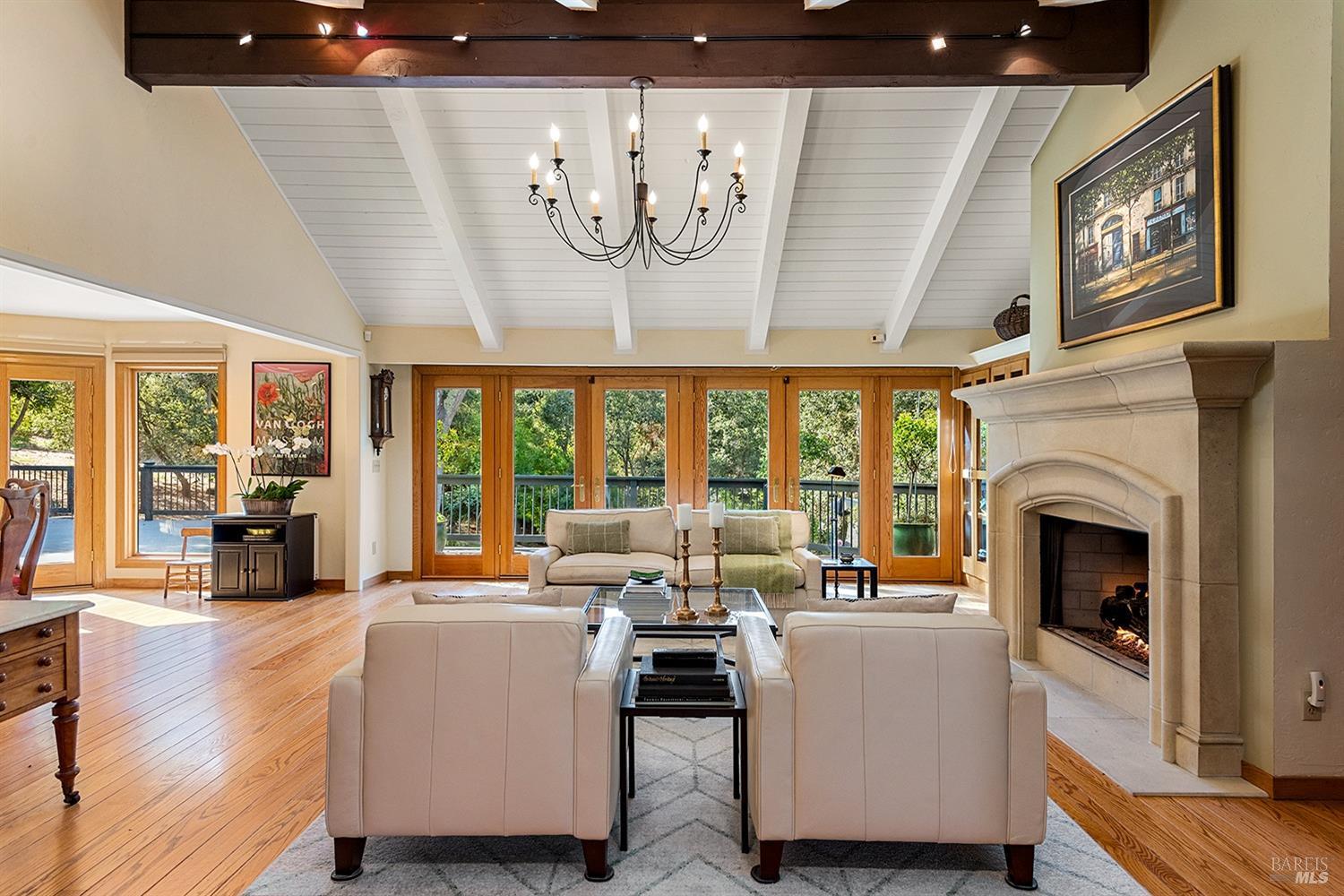 2320 Rancho Cabeza Dr