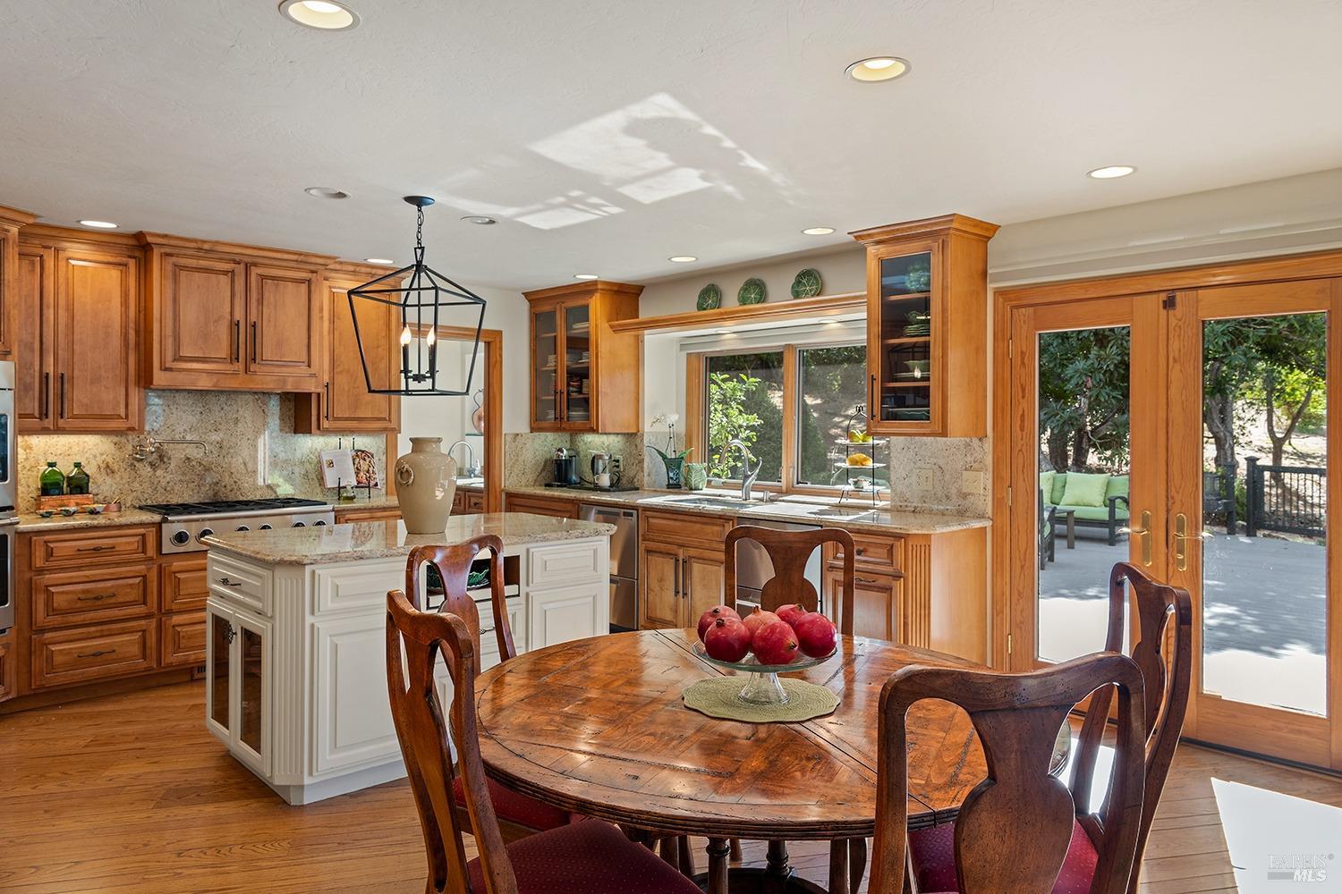 2320 Rancho Cabeza Dr