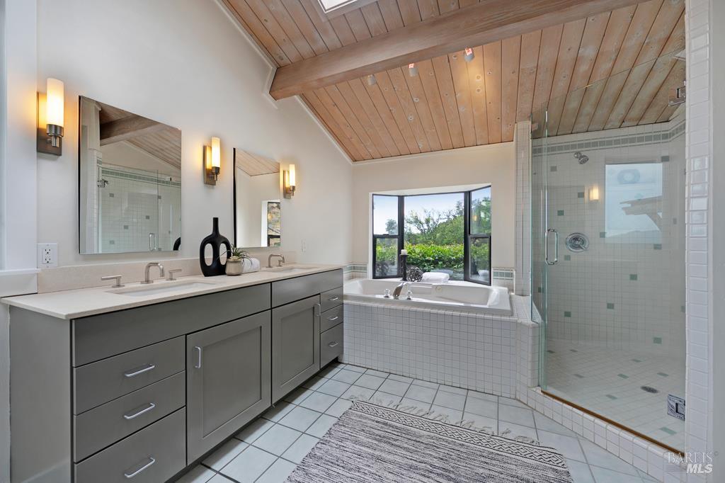 3979 Rolling Oaks Rd