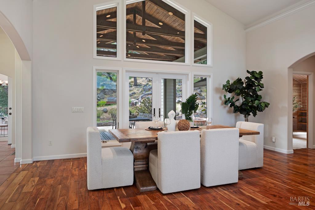 3979 Rolling Oaks Rd