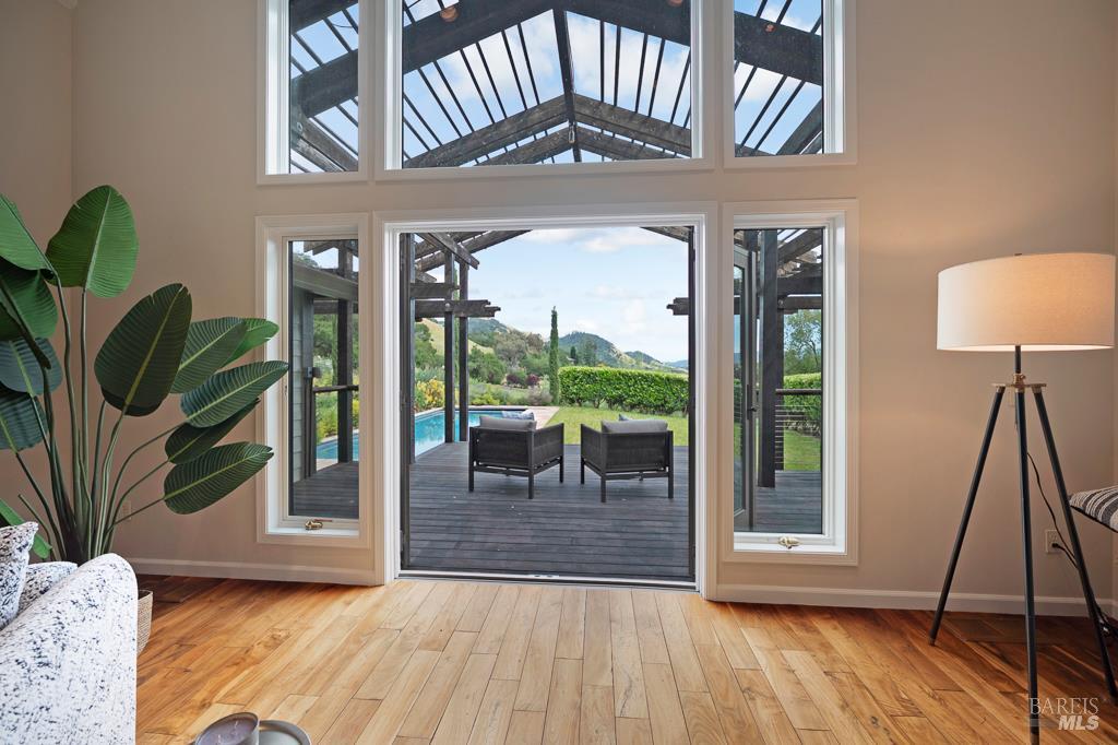 3979 Rolling Oaks Rd