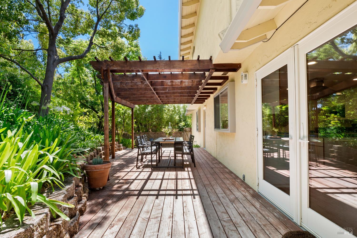 2624 Hidden Valley Dr