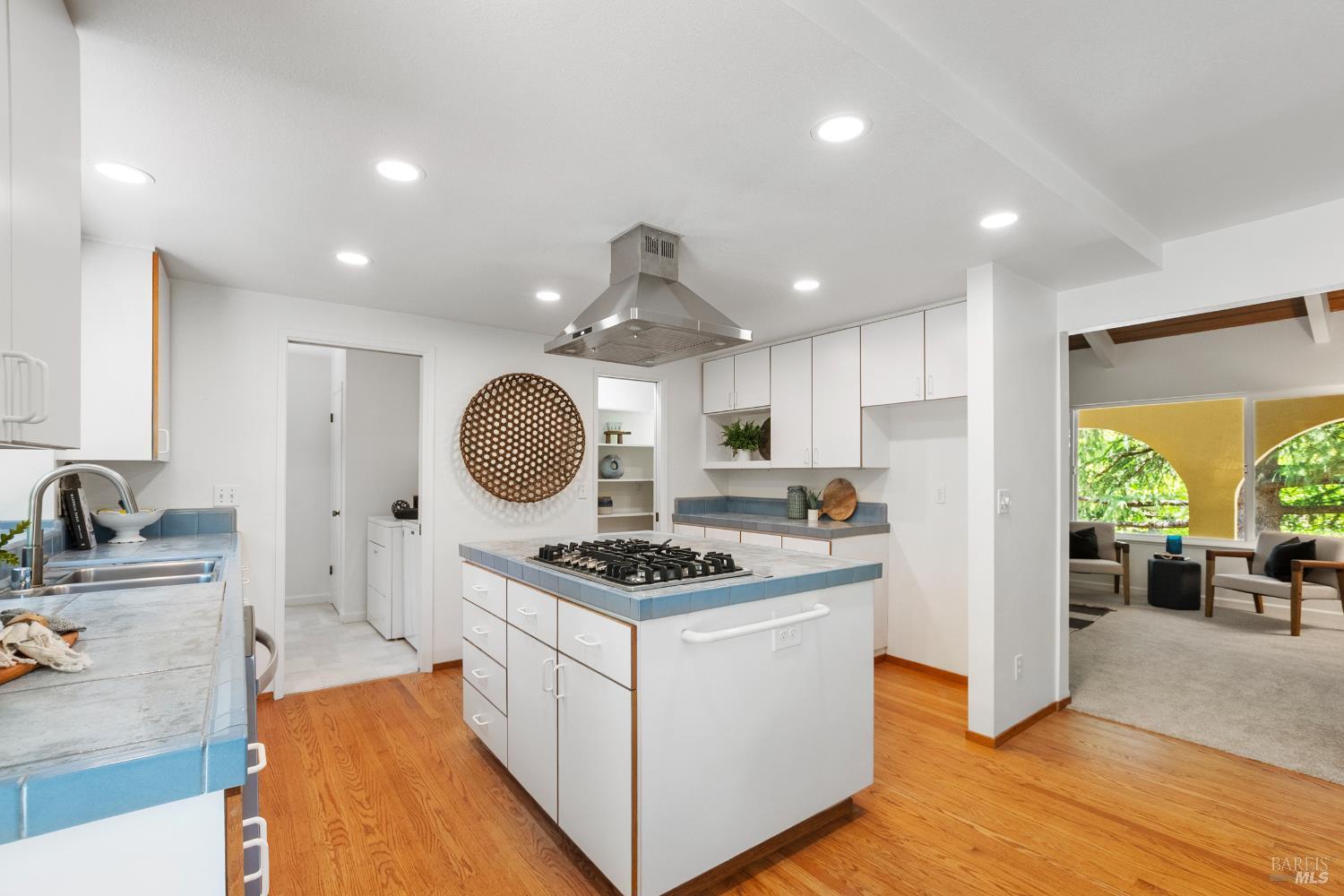 2624 Hidden Valley Dr