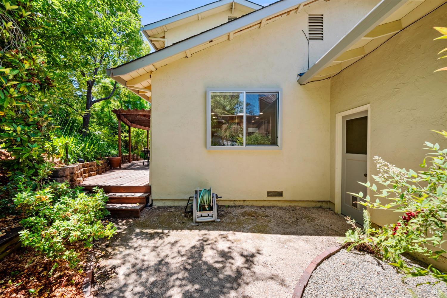 2624 Hidden Valley Dr