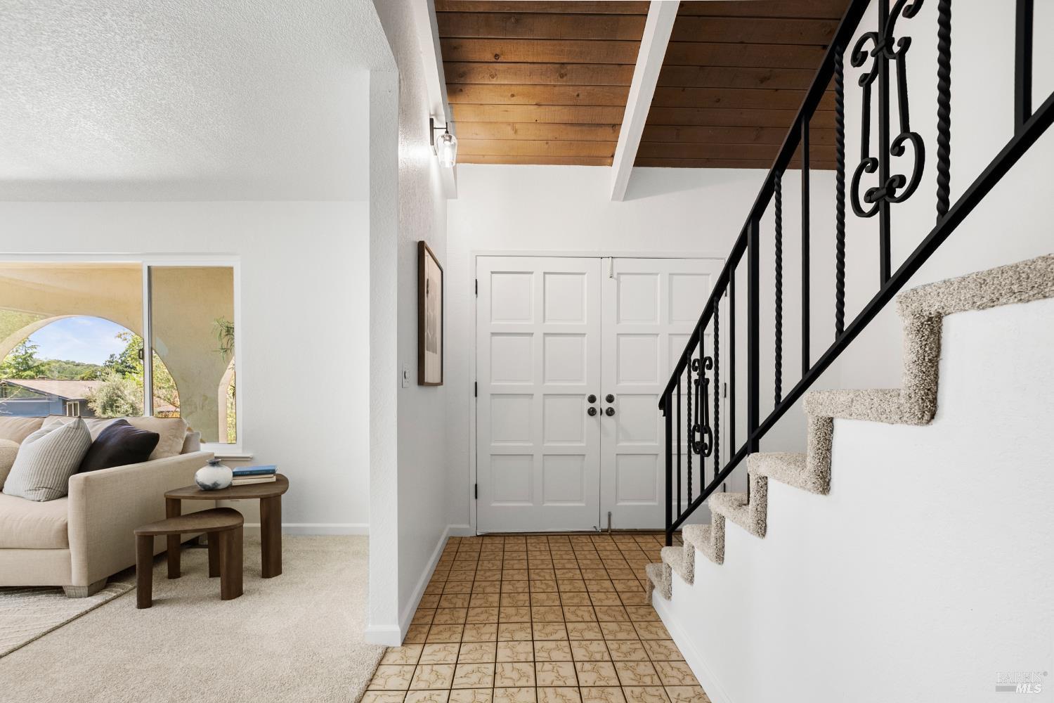 2624 Hidden Valley Dr