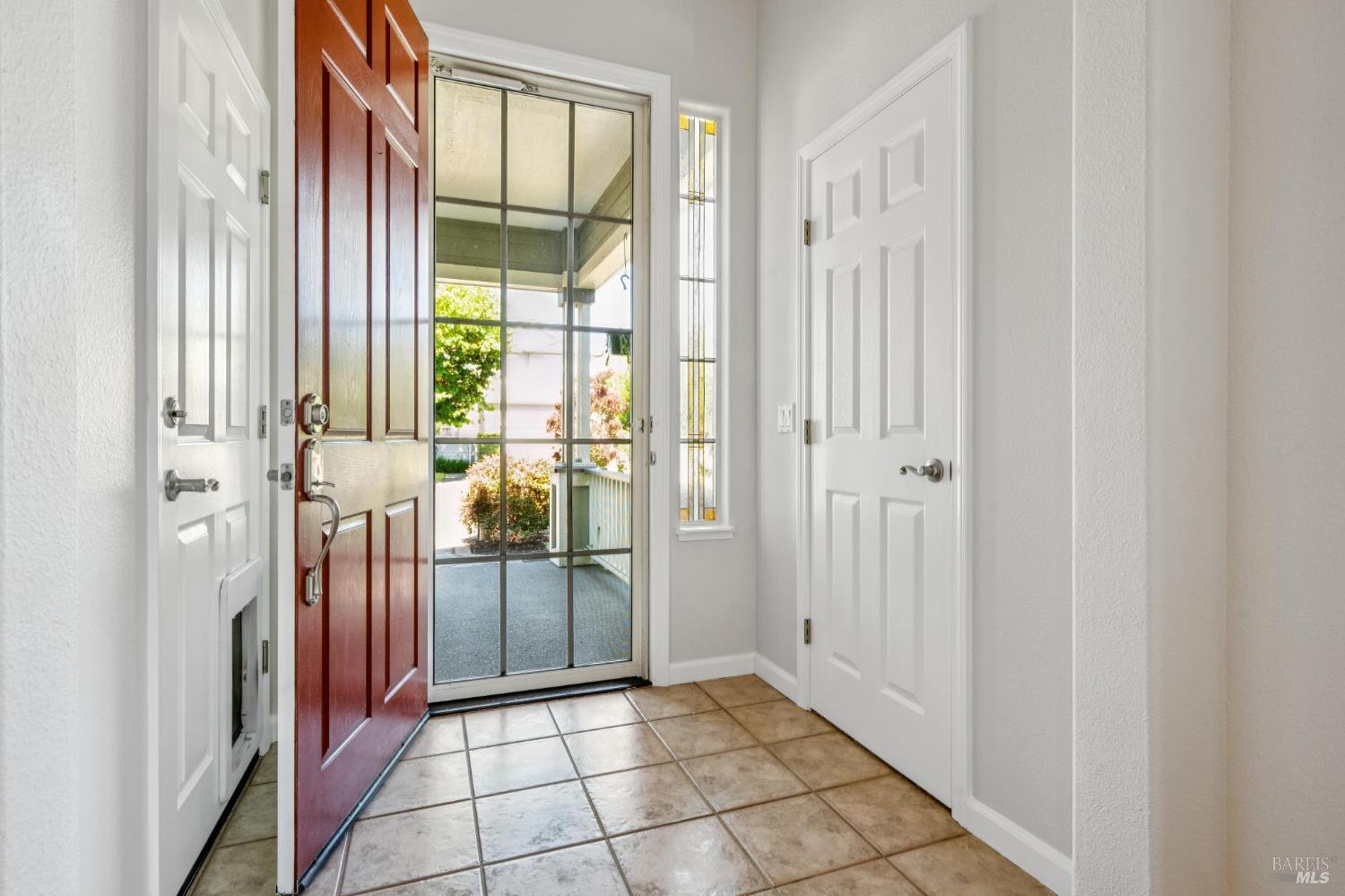 5534 Rainbow Cir