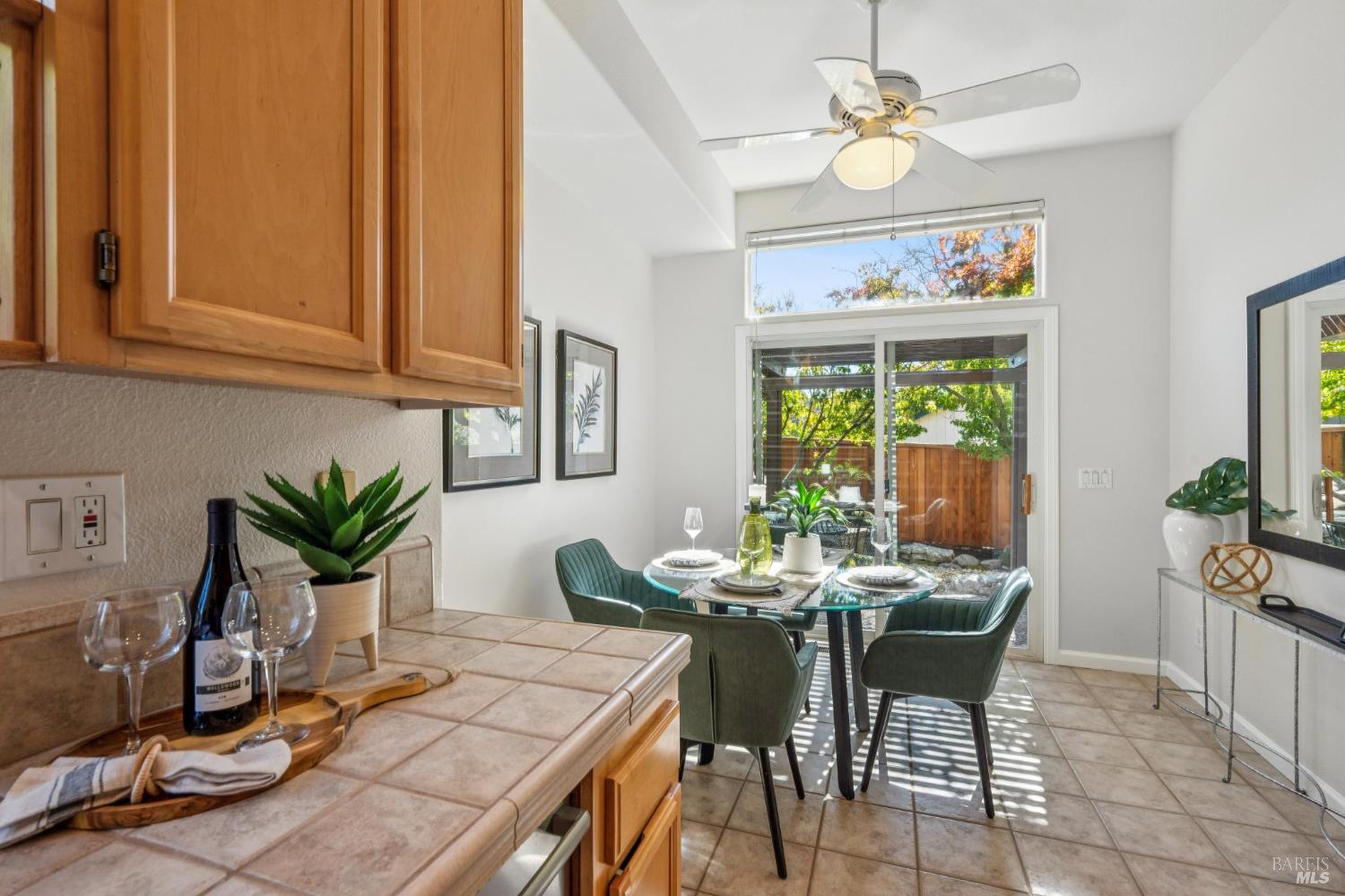 5534 Rainbow Cir