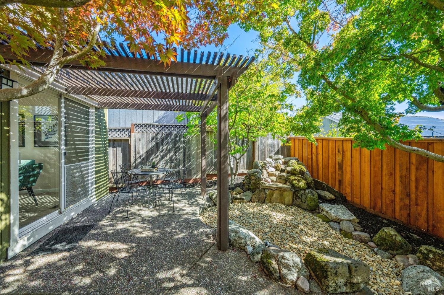 5534 Rainbow Cir