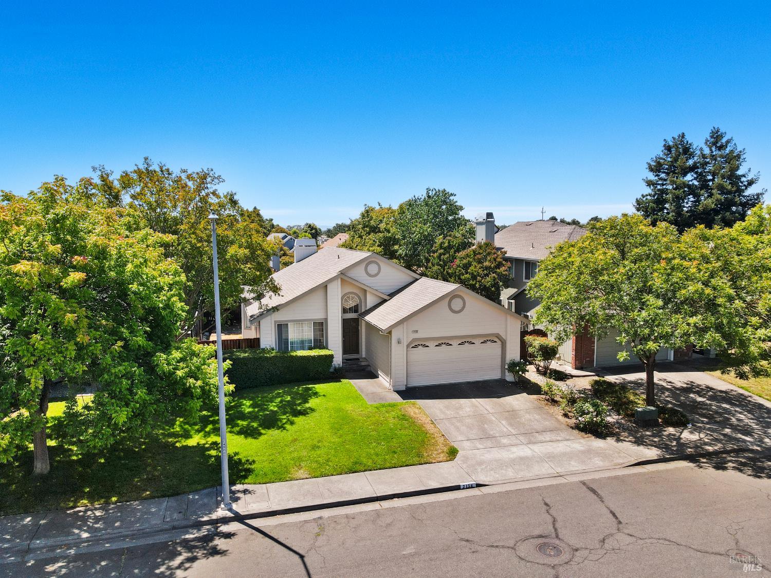 2154 NW Longhorn Cir