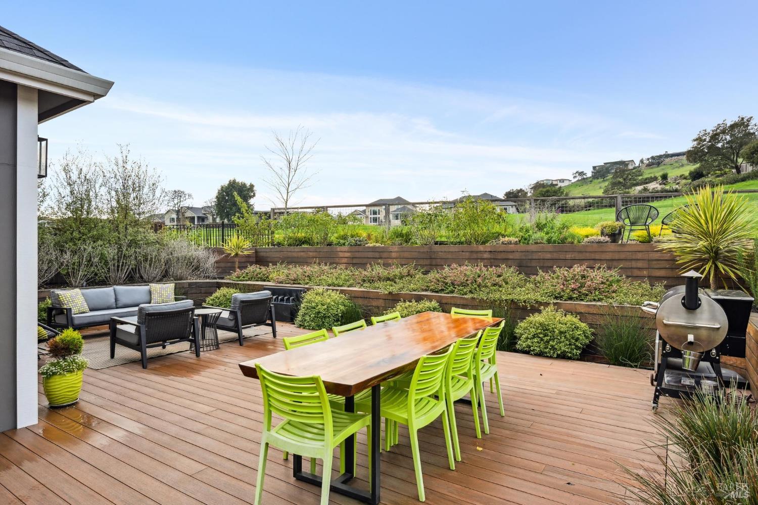 3761 Cross Creek Road