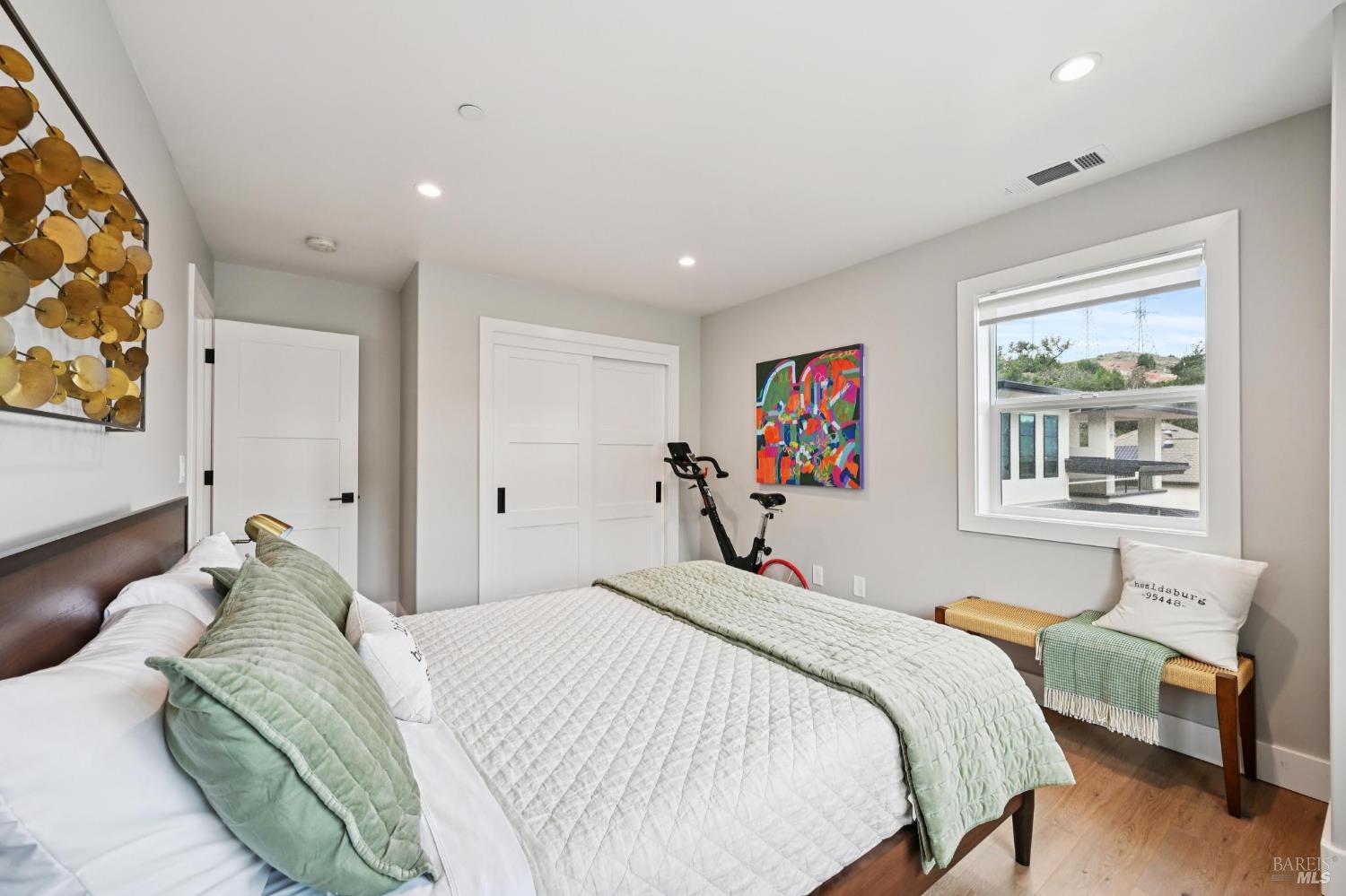 3761 Cross Creek Road