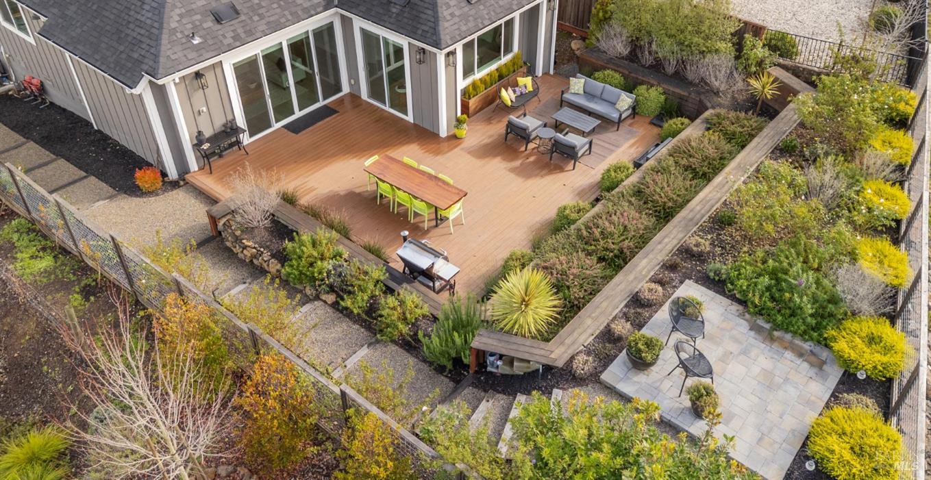 3761 Cross Creek Road